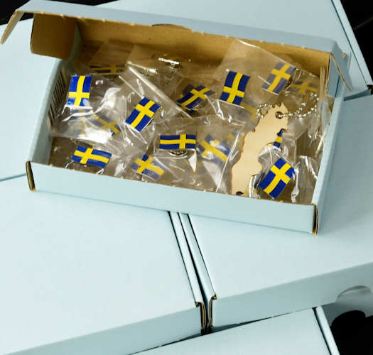 Swedish Flag pins, metal
