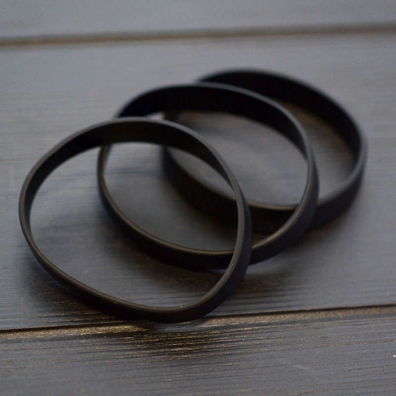 Black Silicone Wristband stock model at 202x12mm