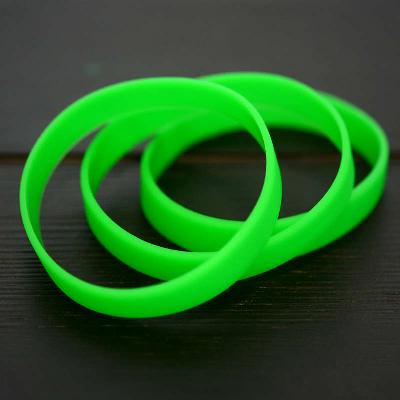 Green Silicone Wristband stock model at 202x12mm